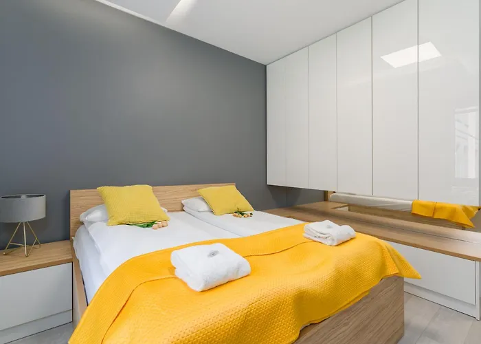 Warta Riverside & Old Town Luxury Apartman *