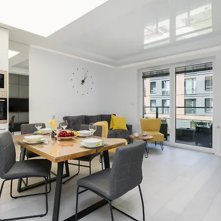 Appartamento Warta Riverside & Old Town Luxury
